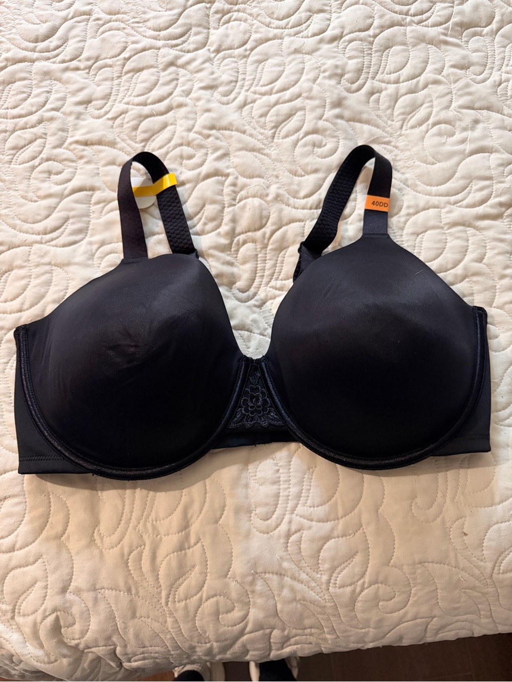 NWT Vanity Fair Black Full Coverage Bra - Women Intimates size 40DD